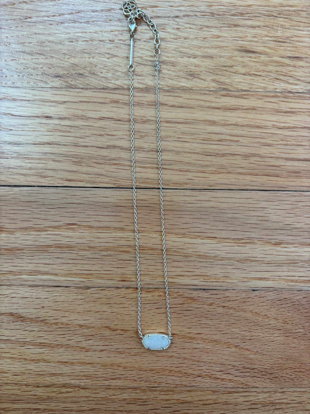 Kendra Scott Elisa Gold Short Pendant Neckalce